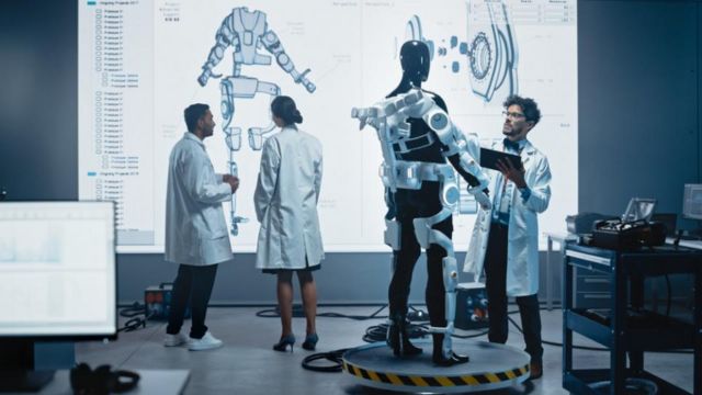 How Clinical Engineers Assist in the Development of Biocompatible Medical Devices