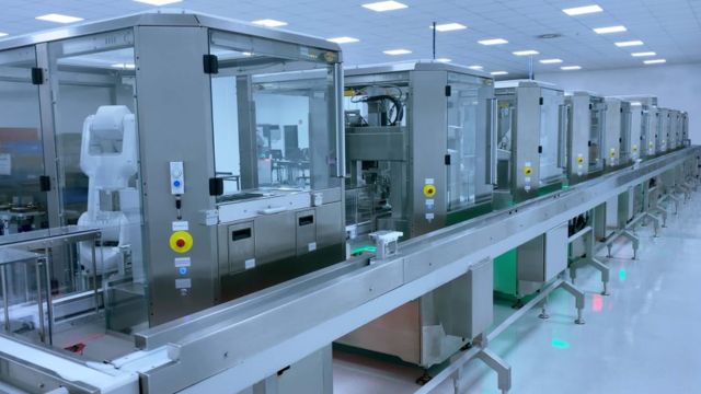 The Role of Automation and Robotics in Modern Medical Manufacturing